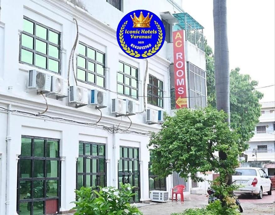Love hotel Iconic *